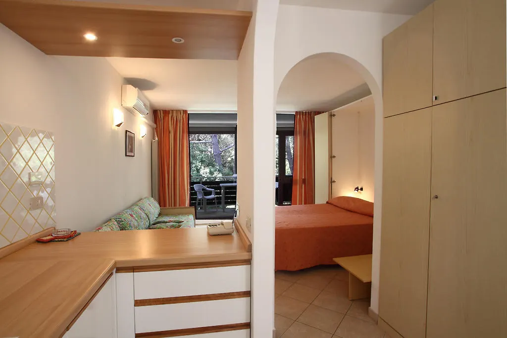 Residence Casa Di Caccia Marina Di Bibbona Aparthotel