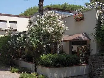 Aparthotel Residence Casa Di Caccia Marina Di Bibbona
